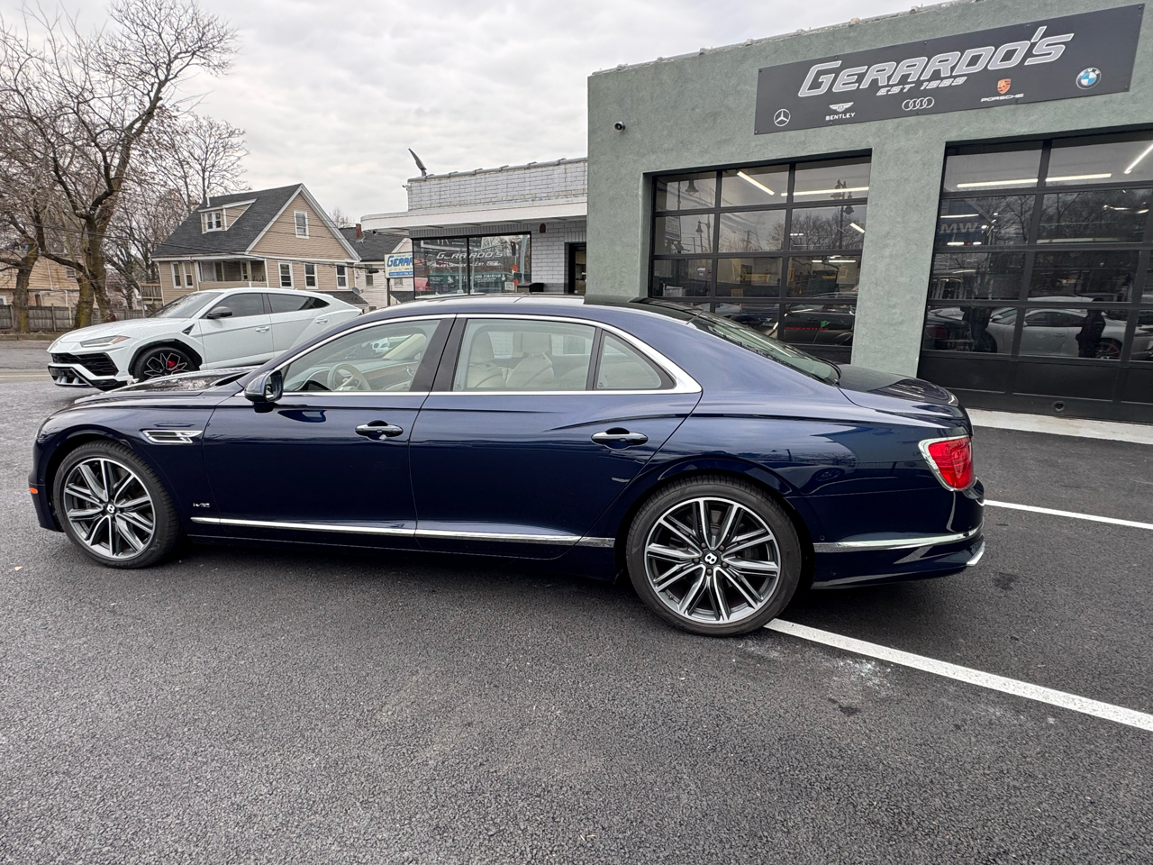 Bentley Flying Spur W12 Sedan 2021