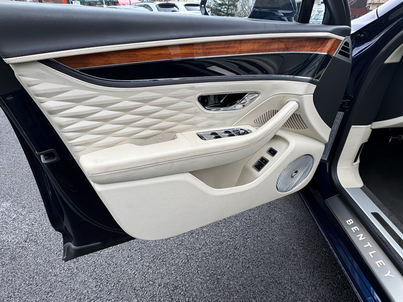 Bentley Flying Spur W12 Sedan 2021