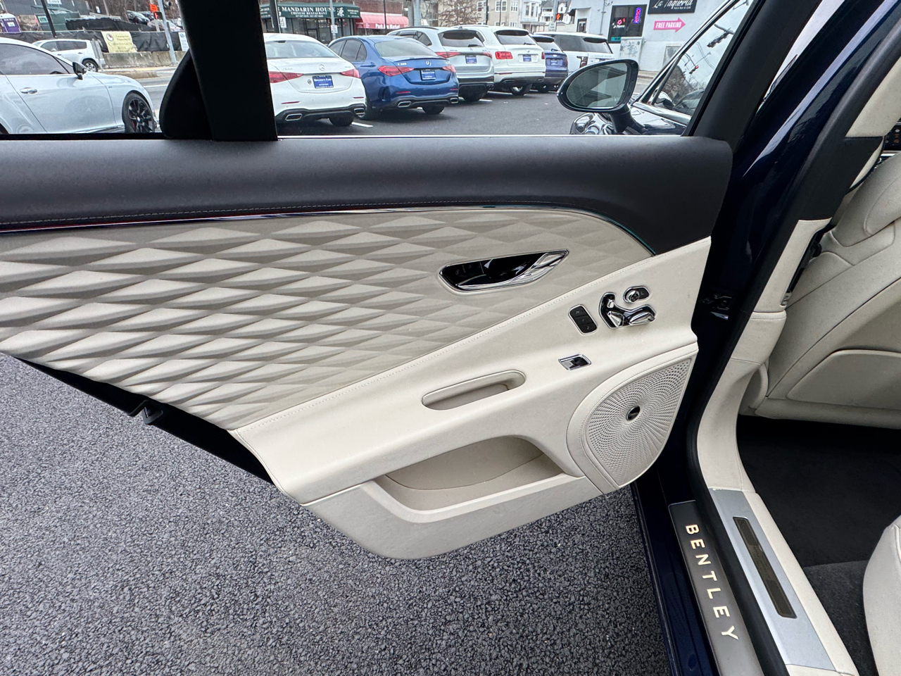 Bentley Flying Spur W12 Sedan 2021