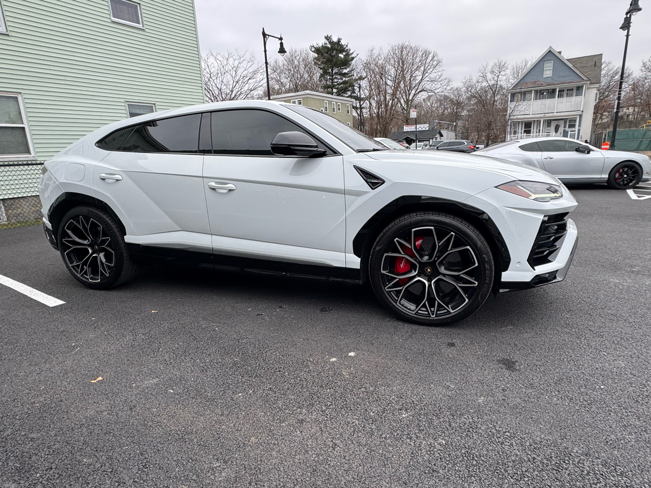 Lamborghini Urus AWD 2019