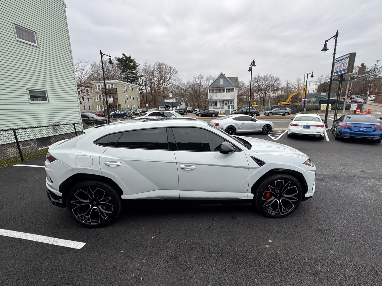 Lamborghini Urus AWD 2019