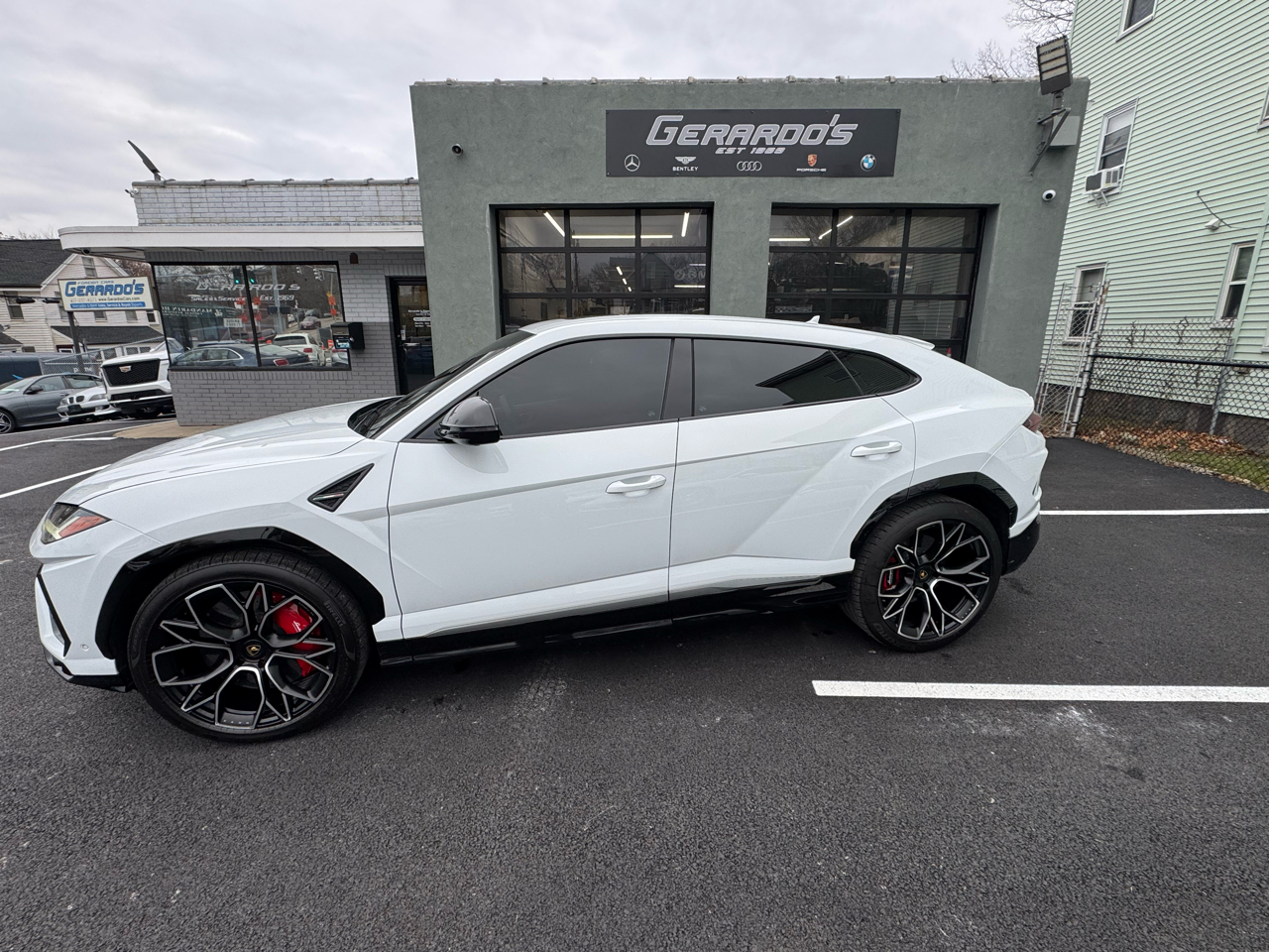 Lamborghini Urus AWD 2019