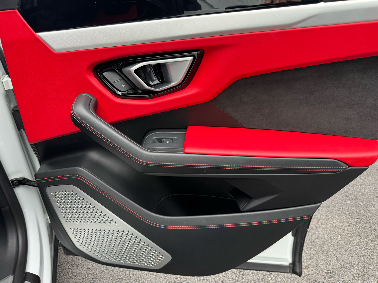 Lamborghini Urus AWD 2019