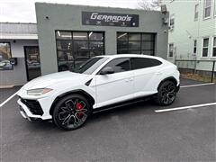 2019 Lamborghini Urus 