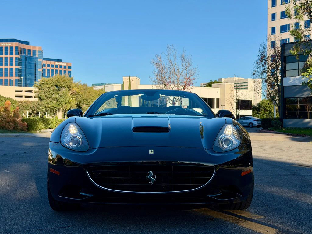 Ferrari California 2dr Conv 2010