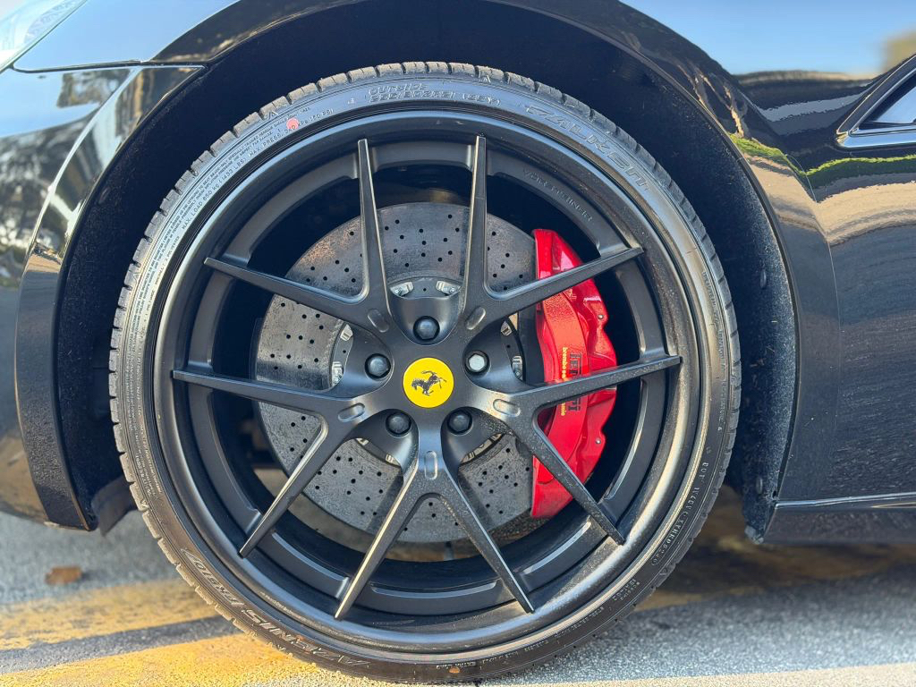 Ferrari California 2dr Conv 2010