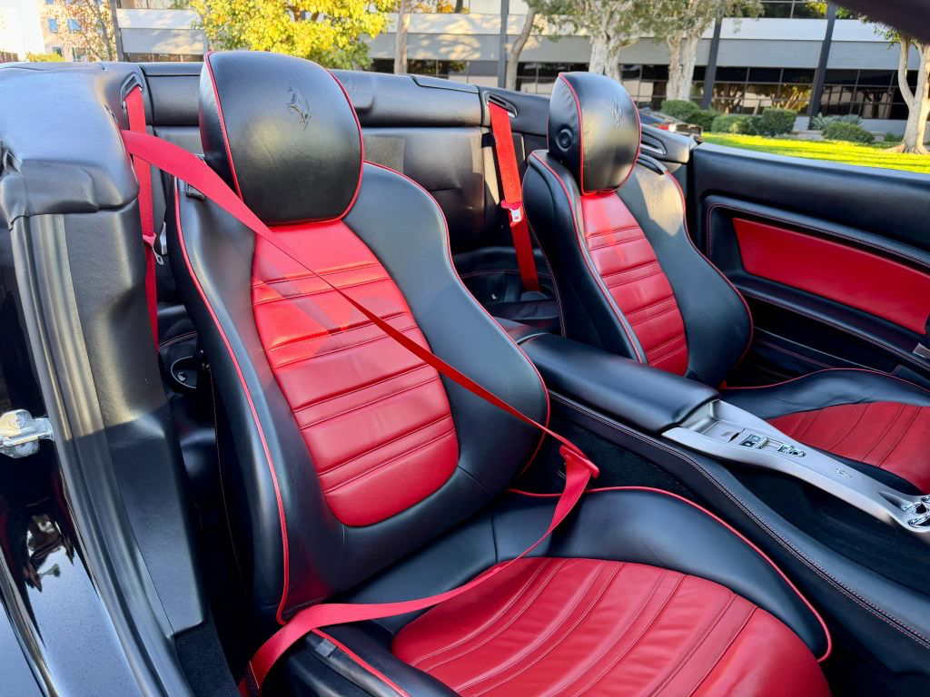 Ferrari California 2dr Conv 2010