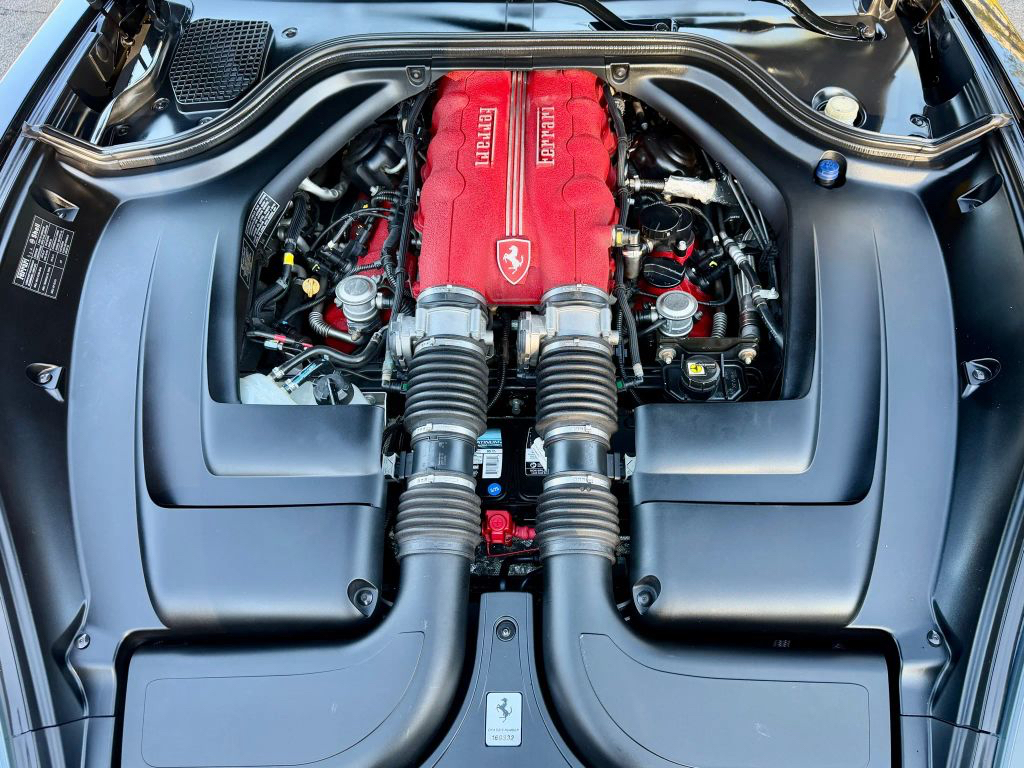 Ferrari California 2dr Conv 2010