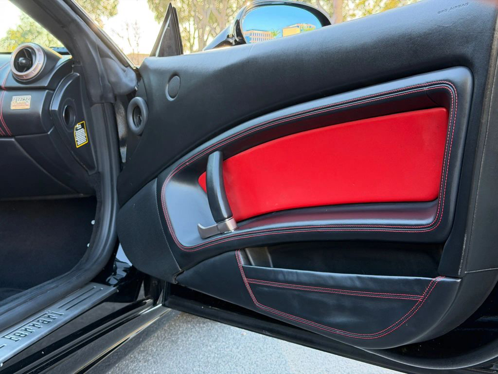 Ferrari California 2dr Conv 2010