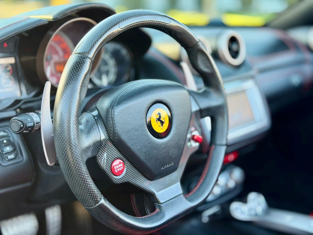 Ferrari California 2dr Conv 2010