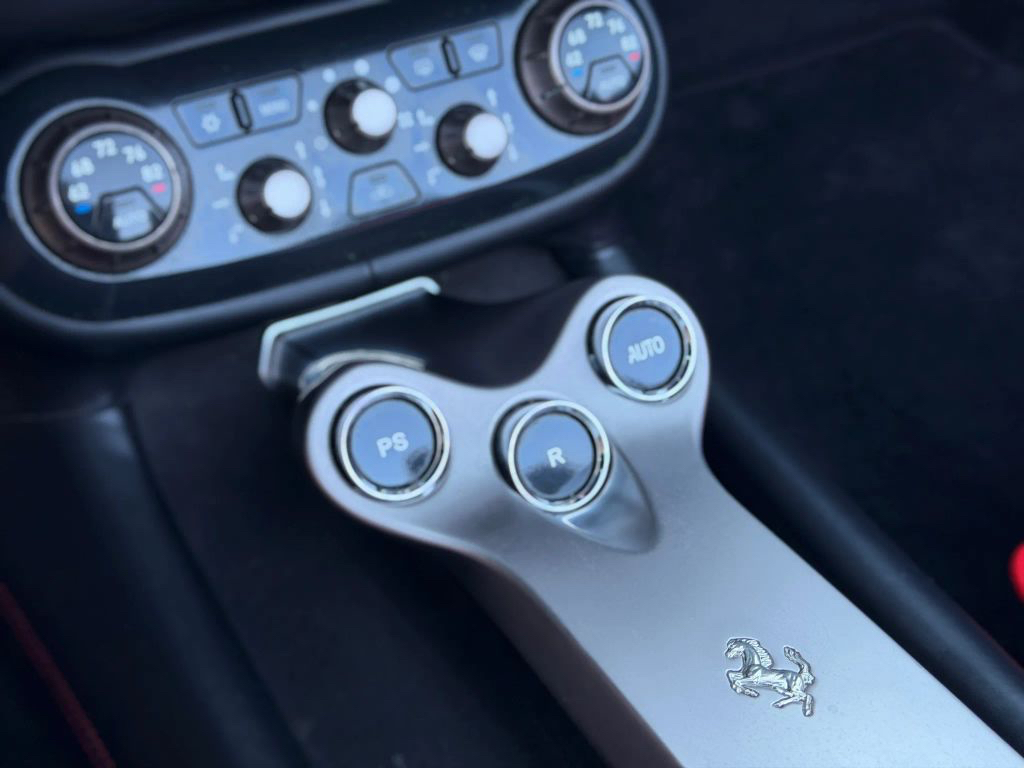 Ferrari California 2dr Conv 2010