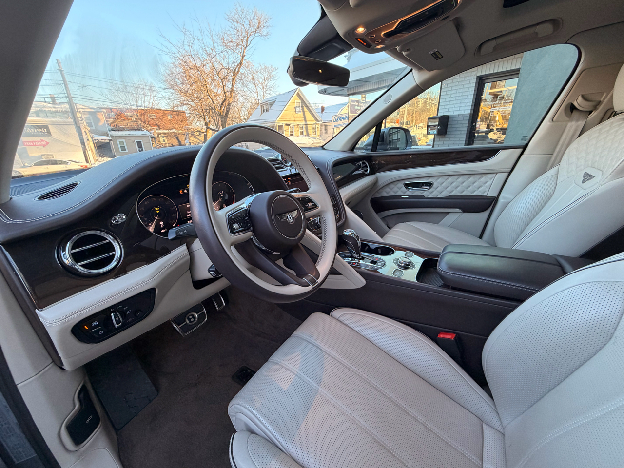 Bentley Bentayga V8 AWD 2021