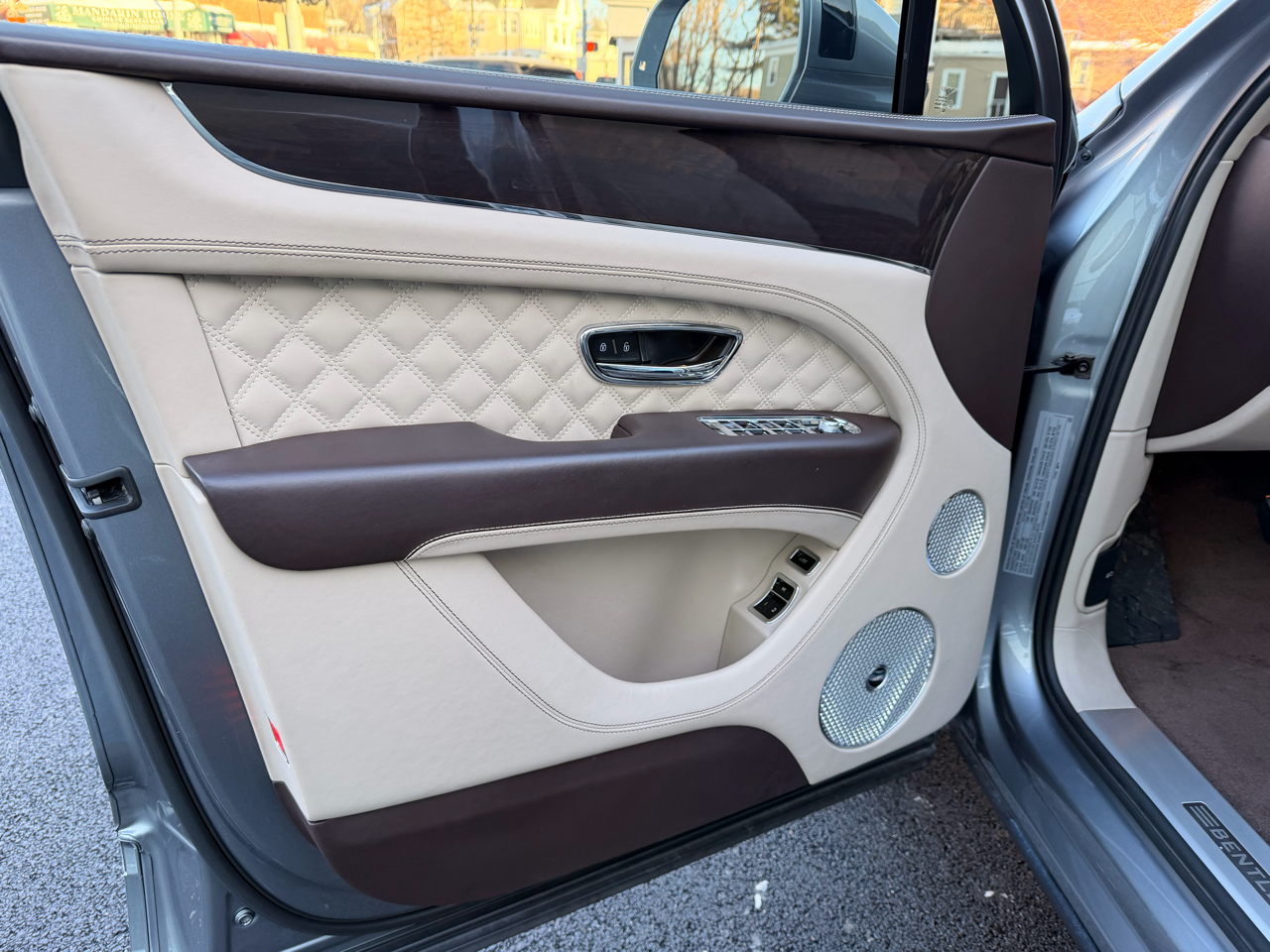 Bentley Bentayga V8 AWD 2021