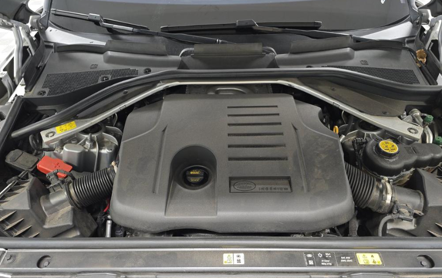 Land Rover Range Rover P400 SE SWB 2023