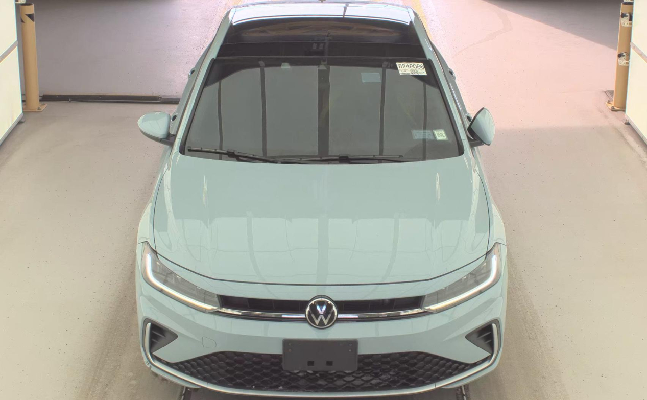 Volkswagen Jetta SE Auto 2025