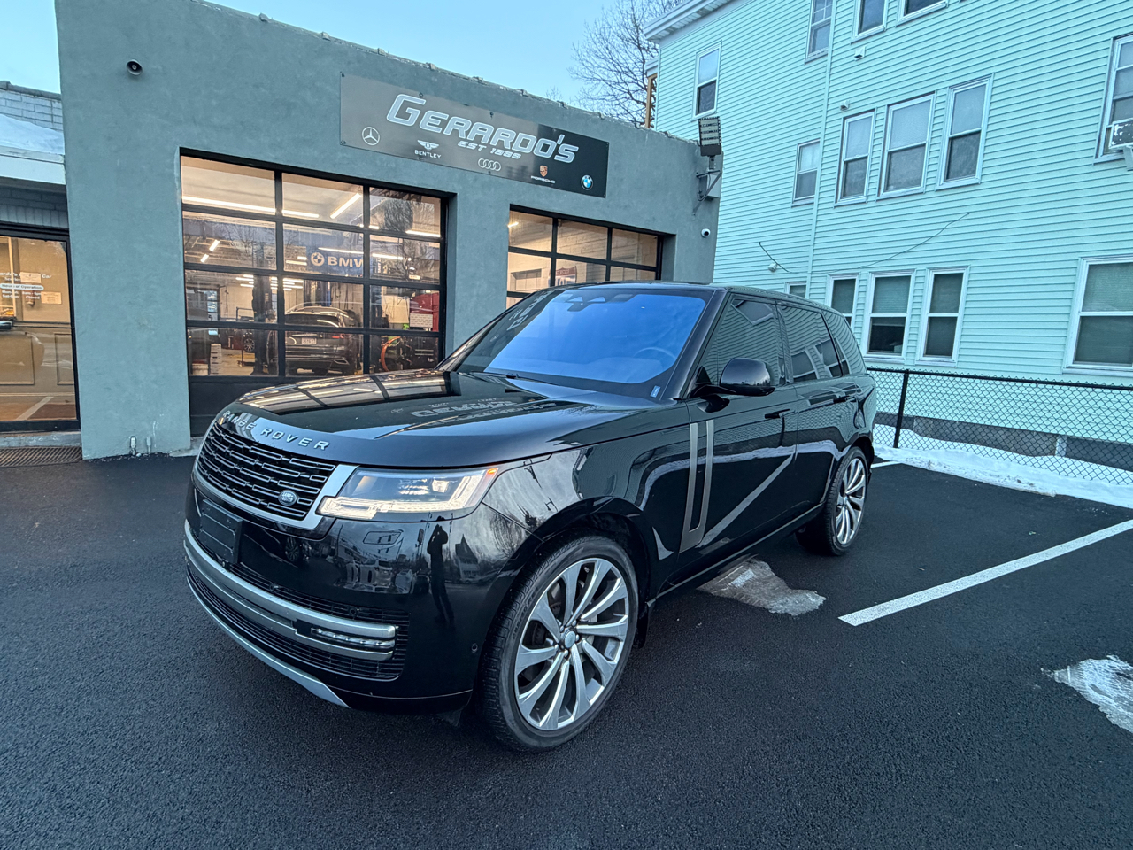 Land Rover Range Rover P400 SE SWB 2023