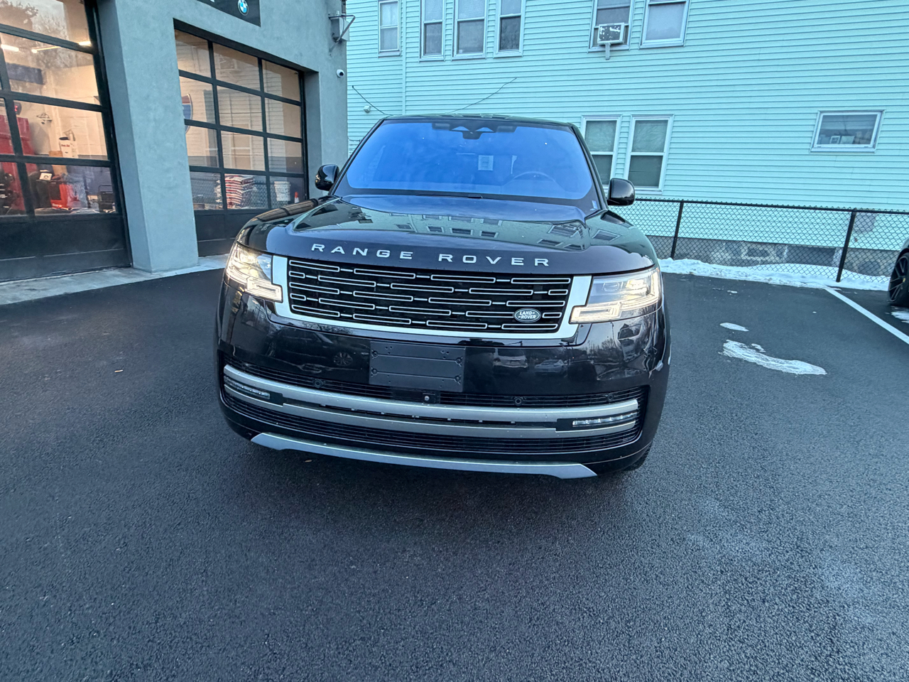 Land Rover Range Rover P400 SE SWB 2023