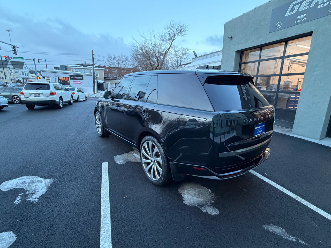 Land Rover Range Rover P400 SE SWB 2023