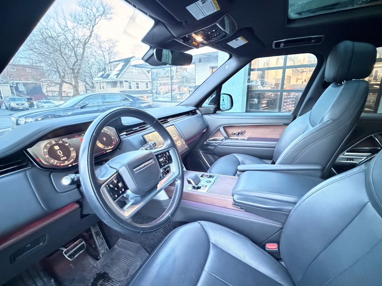 Land Rover Range Rover P400 SE SWB 2023