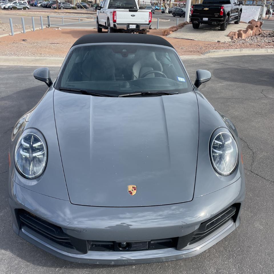 Porsche 911 Carrera Cabriolet 2025