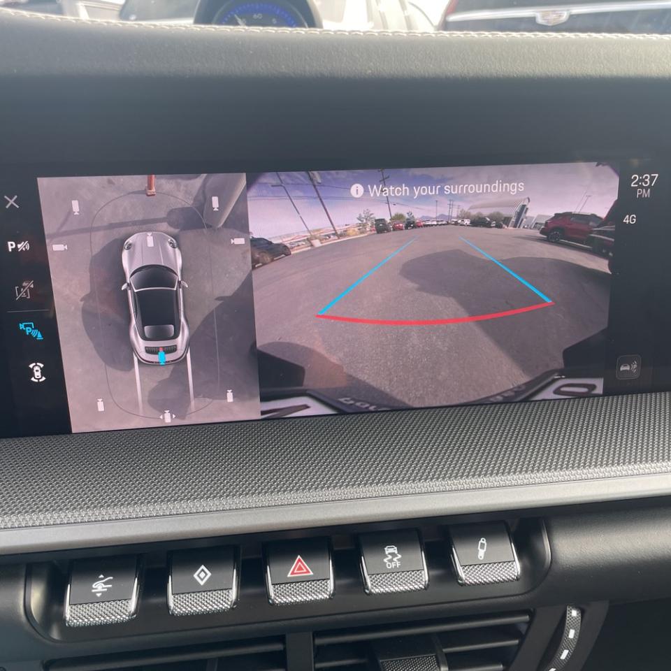 Porsche 911 Carrera Cabriolet 2025