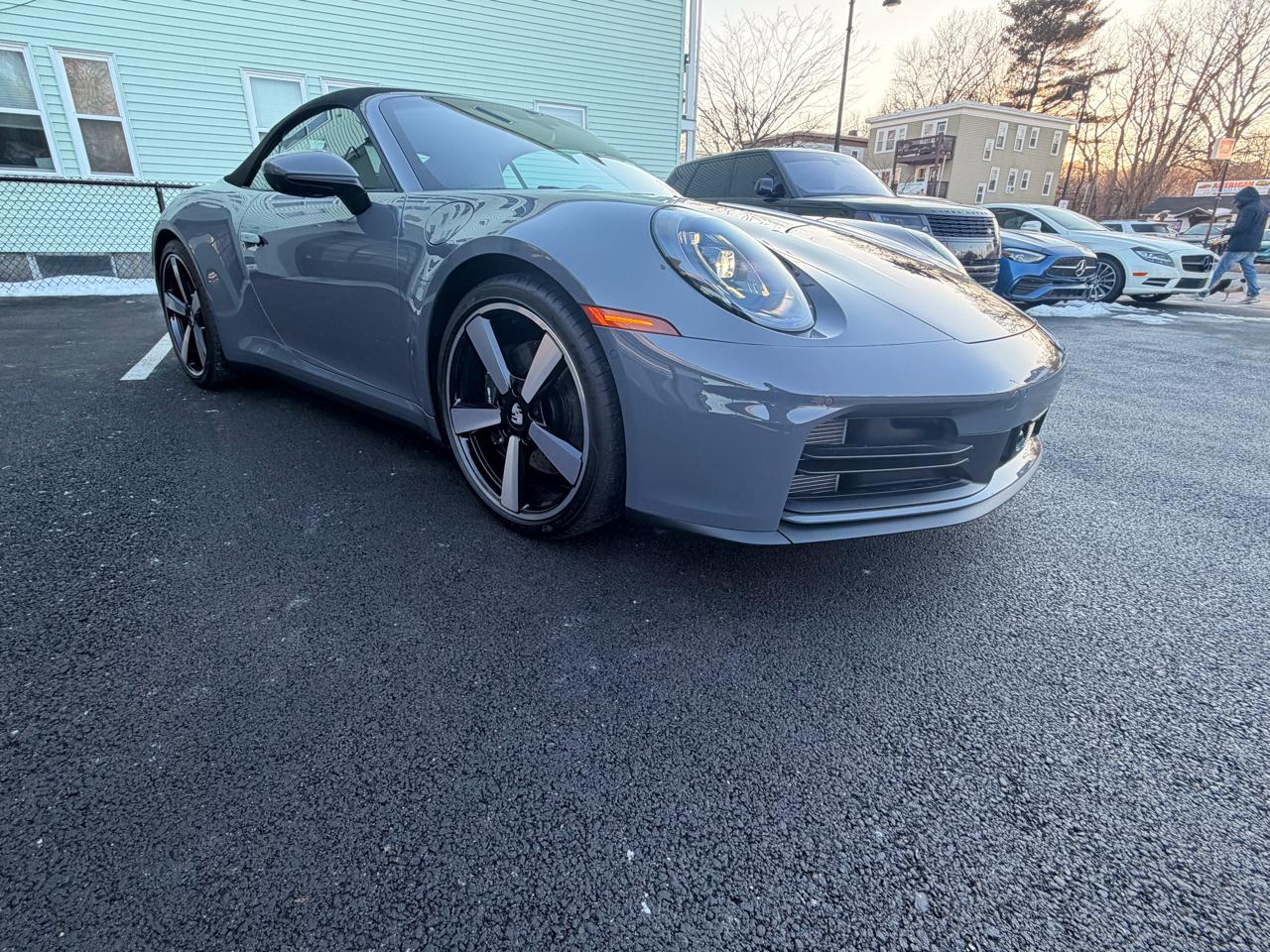 Porsche 911 Carrera Cabriolet 2025