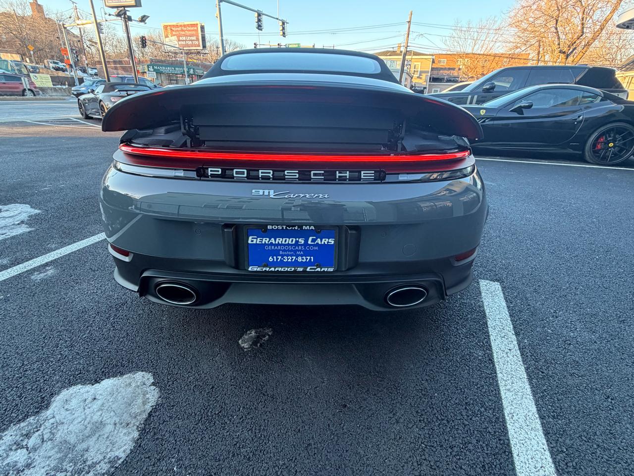 Porsche 911 Carrera Cabriolet 2025