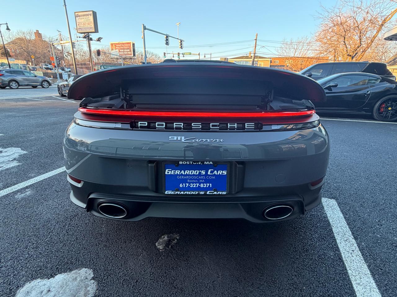 Porsche 911 Carrera Cabriolet 2025