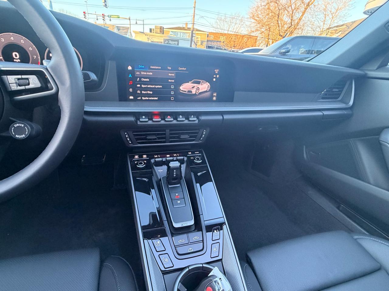 Porsche 911 Carrera Cabriolet 2025