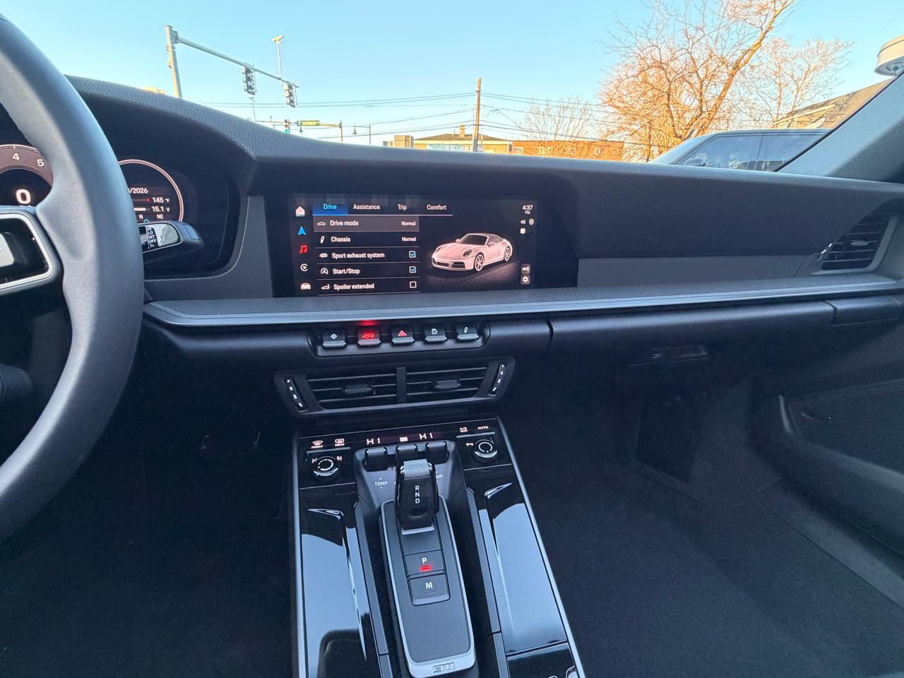 Porsche 911 Carrera Cabriolet 2025