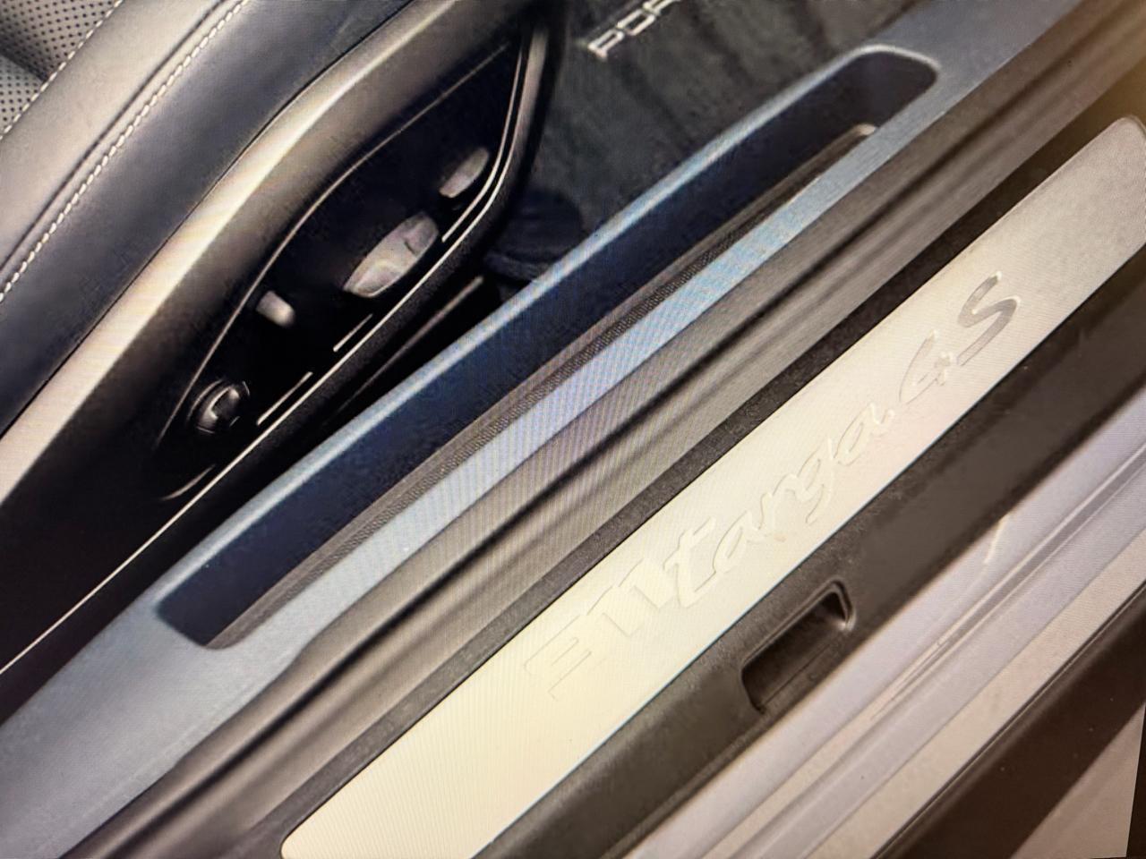 Porsche 911 Targa Edition 50 Years Porsche Design 2023