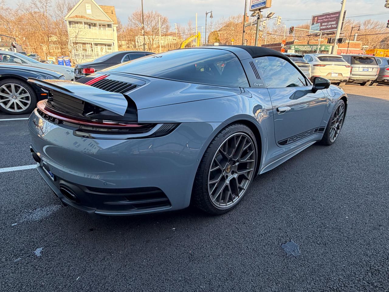 Porsche 911 Targa 4S 2023