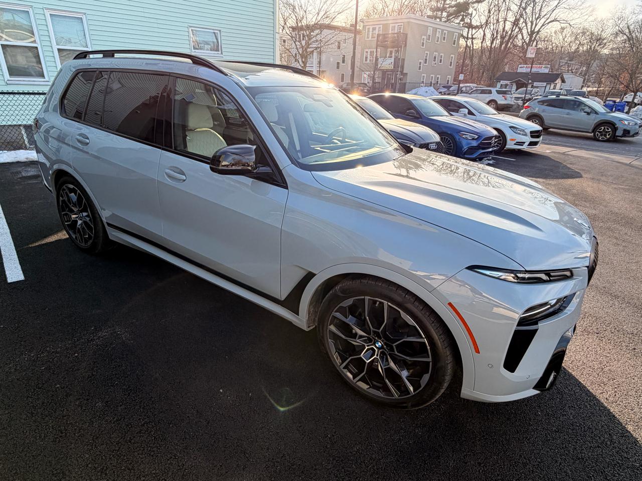 BMW X7 M60i Sports Activity Vehicle 2024