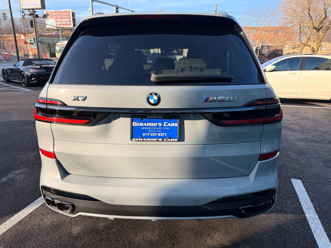 BMW X7 M60i Sports Activity Vehicle 2024