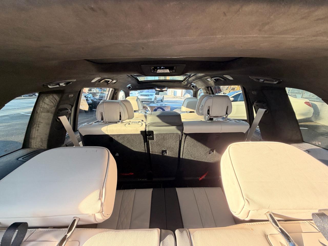 BMW X7 M60i Sports Activity Vehicle 2024