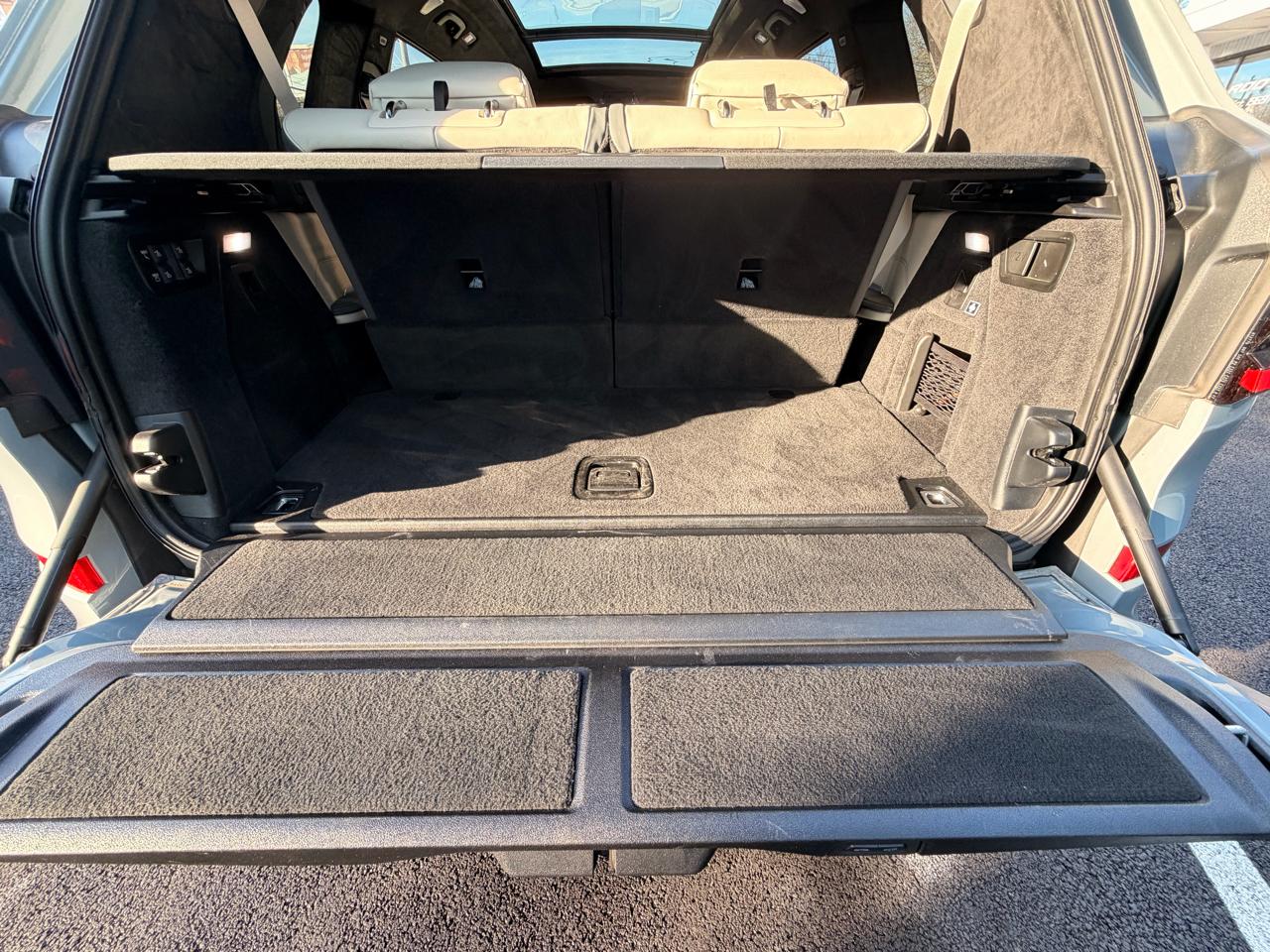 BMW X7 M60i Sports Activity Vehicle 2024