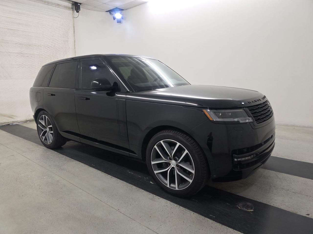 Land Rover Range Rover P400 SE SWB 2024