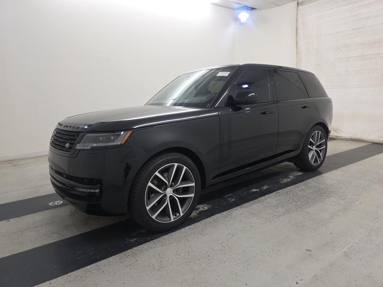 2024 Land Rover Range Rover P400 SE SWB