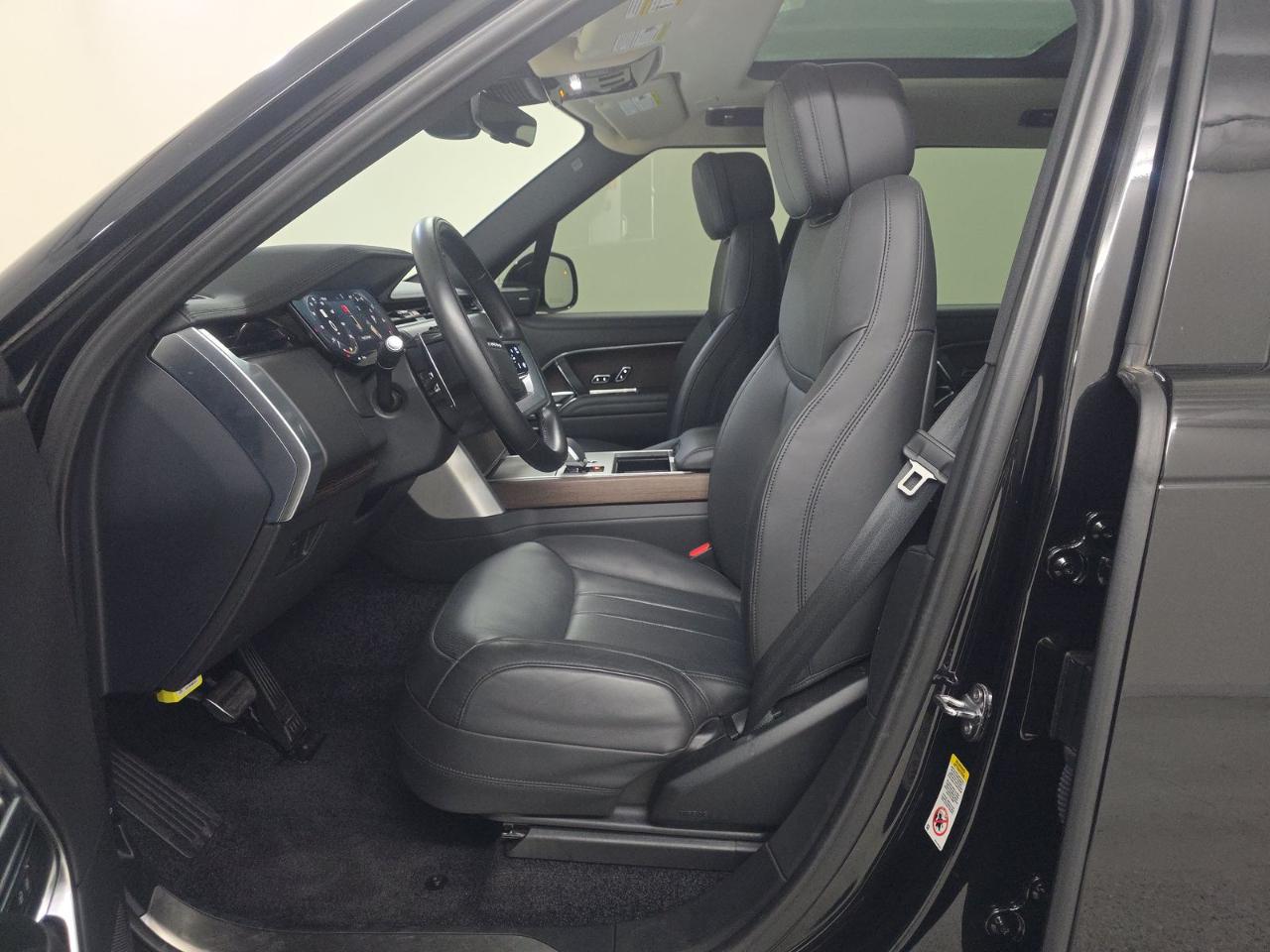 Land Rover Range Rover P400 SE SWB 2024