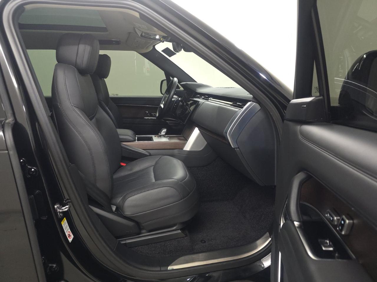 Land Rover Range Rover P400 SE SWB 2024