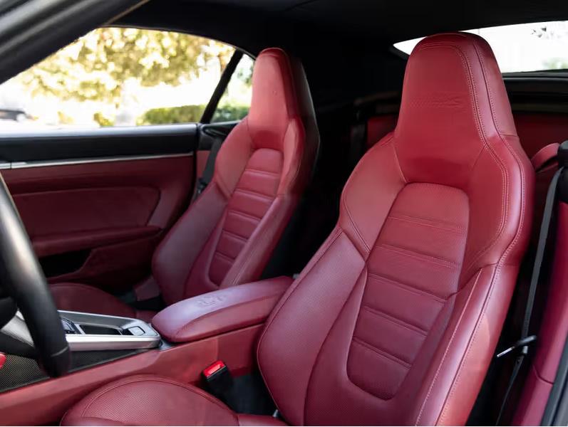 Porsche 911 Turbo S Cabriolet 2024