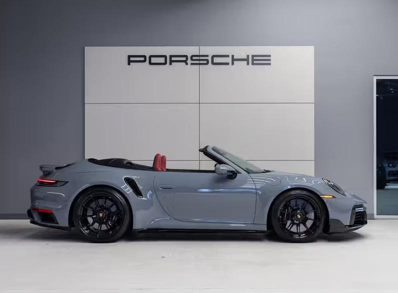 Porsche 911 Turbo S Cabriolet 2024