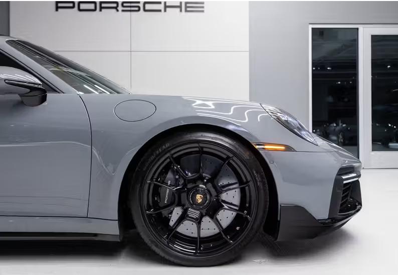 Porsche 911 Turbo S Cabriolet 2024