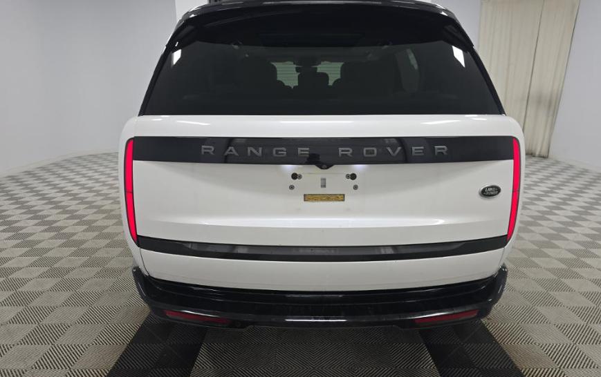 Land Rover Range Rover P400 SE LWB 7 Seat 2023