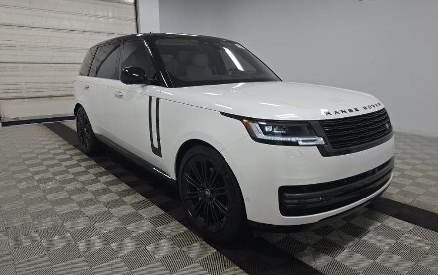 Land Rover Range Rover P400 SE LWB 7 Seat 2023