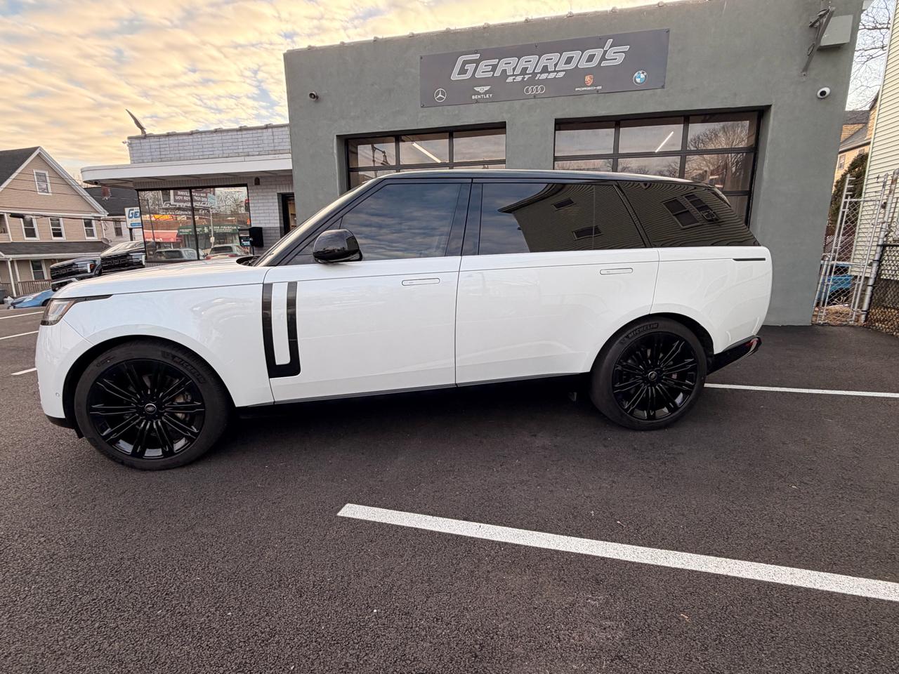 Land Rover Range Rover P400 SE LWB 7 Seat 2023