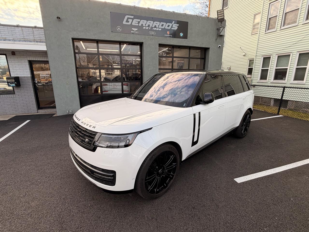 Land Rover Range Rover P400 SE LWB 7 Seat 2023