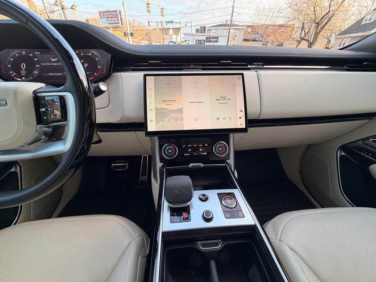 Land Rover Range Rover P400 SE LWB 7 Seat 2023