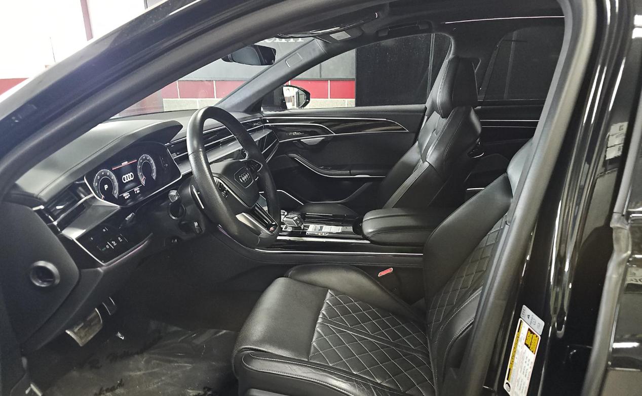 Audi S8 4.0 TFSI 2022