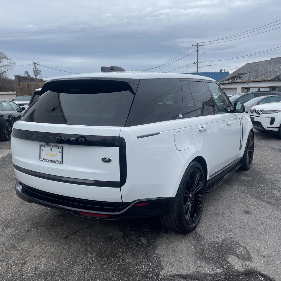 Land Rover Range Rover P400 SE SWB 2023